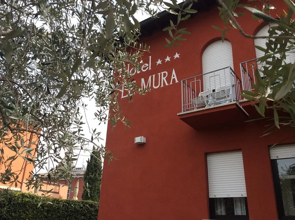 לאזיסה Hotel Le Mura