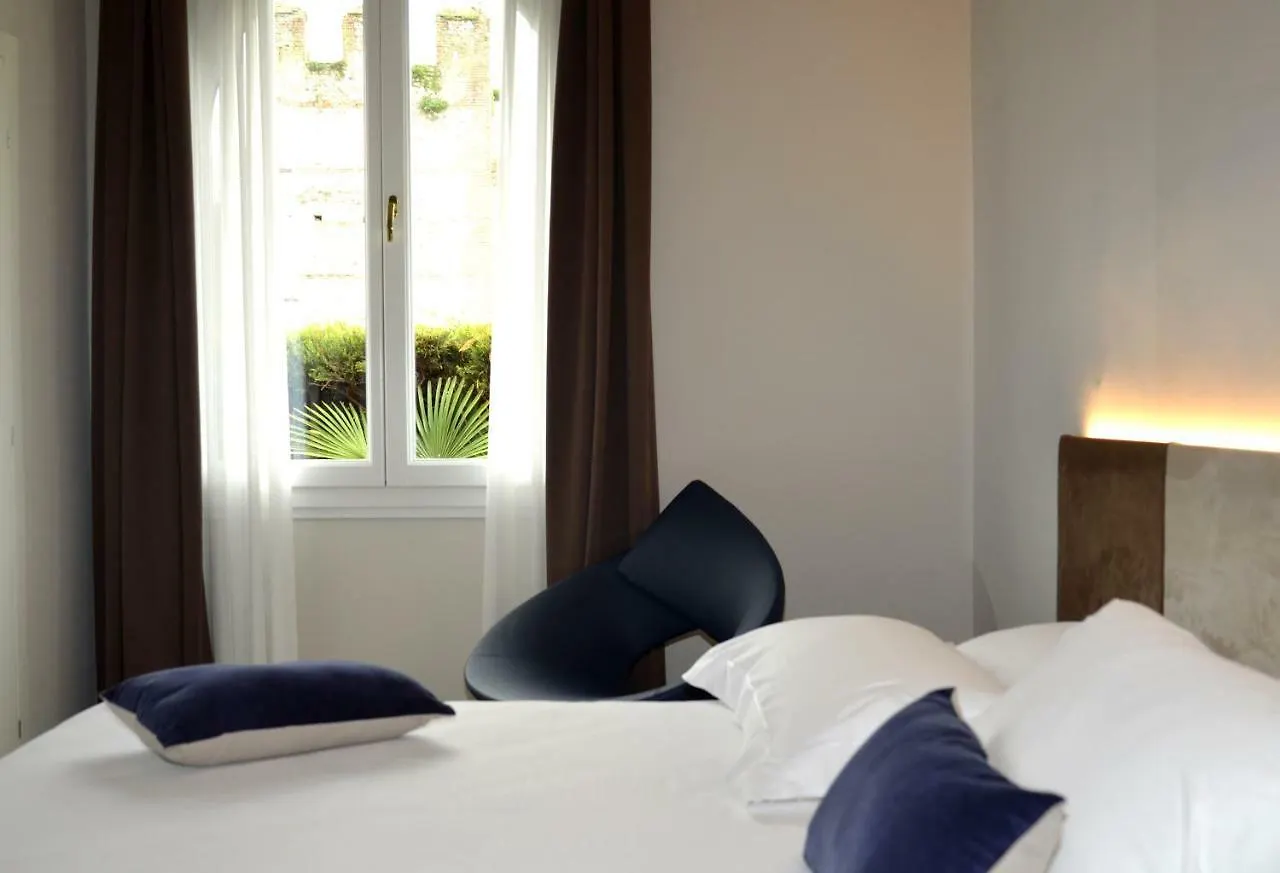 לאזיסה Hotel Le Mura 3*,  איטליה
