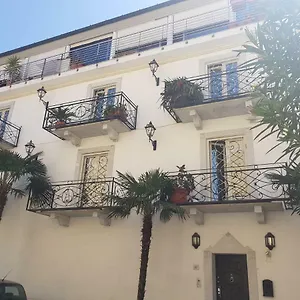 Rodeo Drive Apartment Viareggio