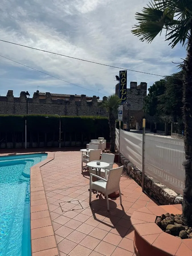 Hotel Le Mura Lazise 3*,  Italien