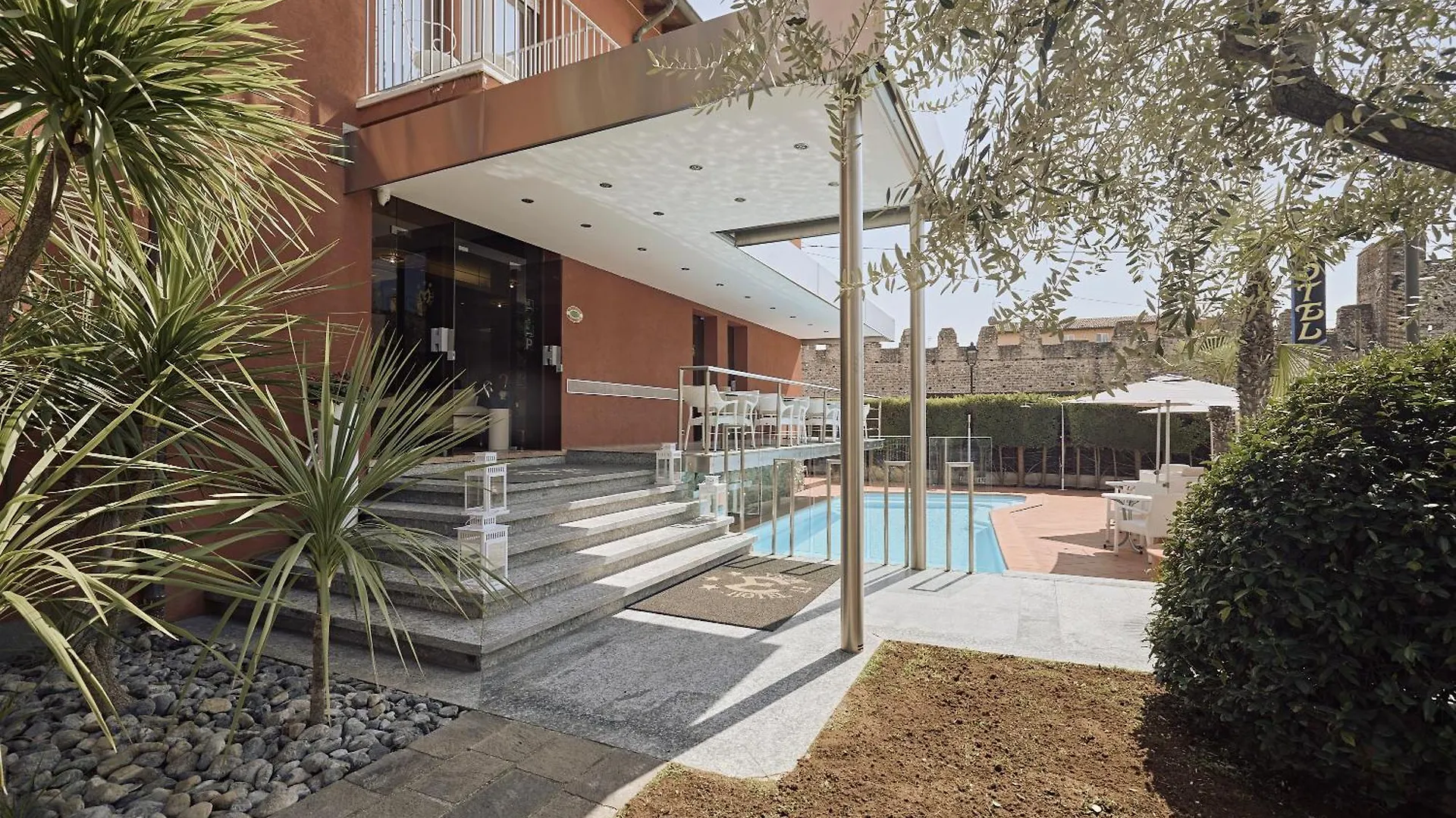 ***  Hotel Le Mura Lazise Italy