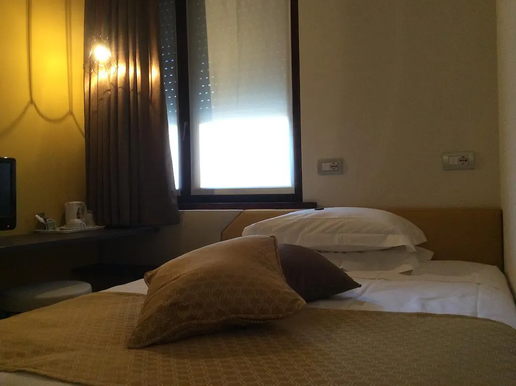 Hotel Le Mura Lazise